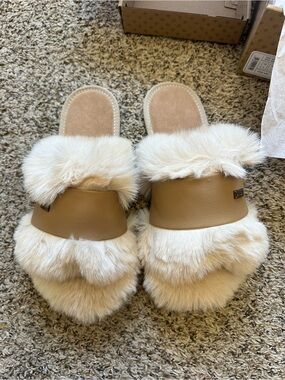 Australia Luxe Collective slippers